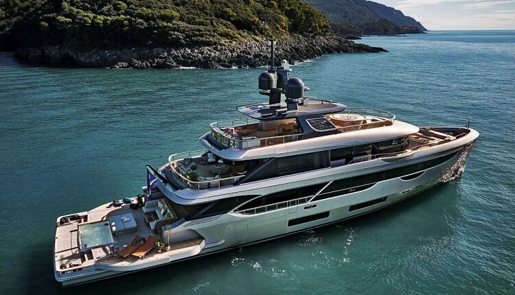 Benetti Oasis – A Terrace On The Water